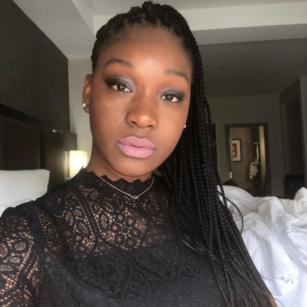 MEET THE POSHER, TIA